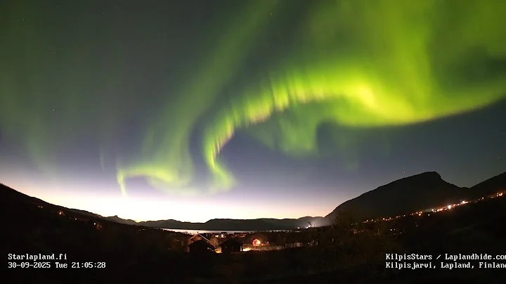 Northern Light Live Kilpisjärvi, Finland. North view thumbnail