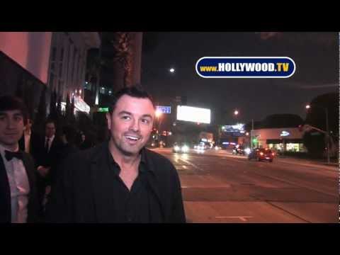 seth-macfarlane-cracks-us-up-at-boa!---hollywood.tv