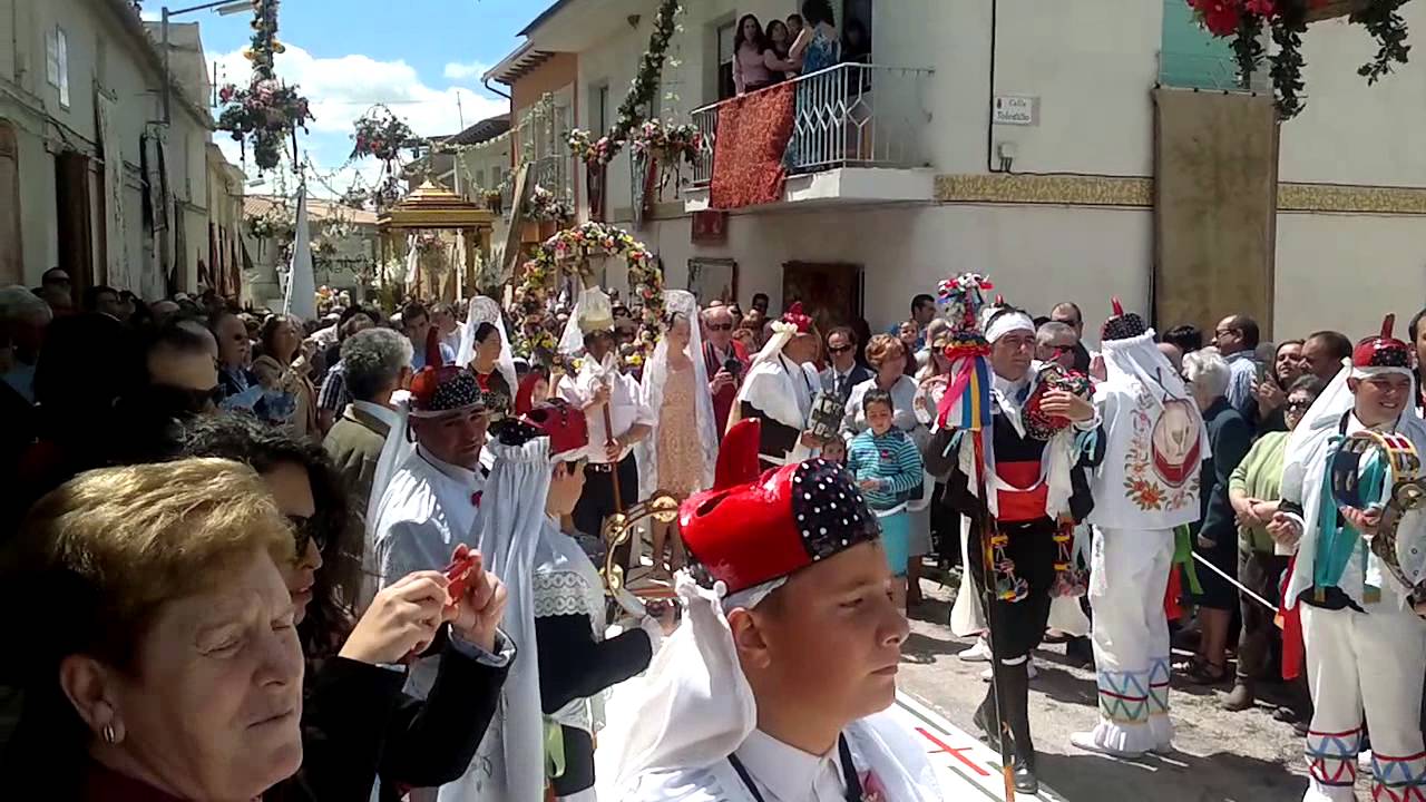Corpus Christi 30-5-2013 Camuñas (Toledo) Procesión.