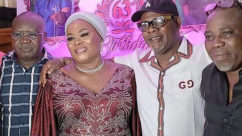 SEE THE BEAUTIFUL WIFE OF YINKA QUADRI AS SHE JOINS HIM TO CUT HIS BIRTHDAY CAKE