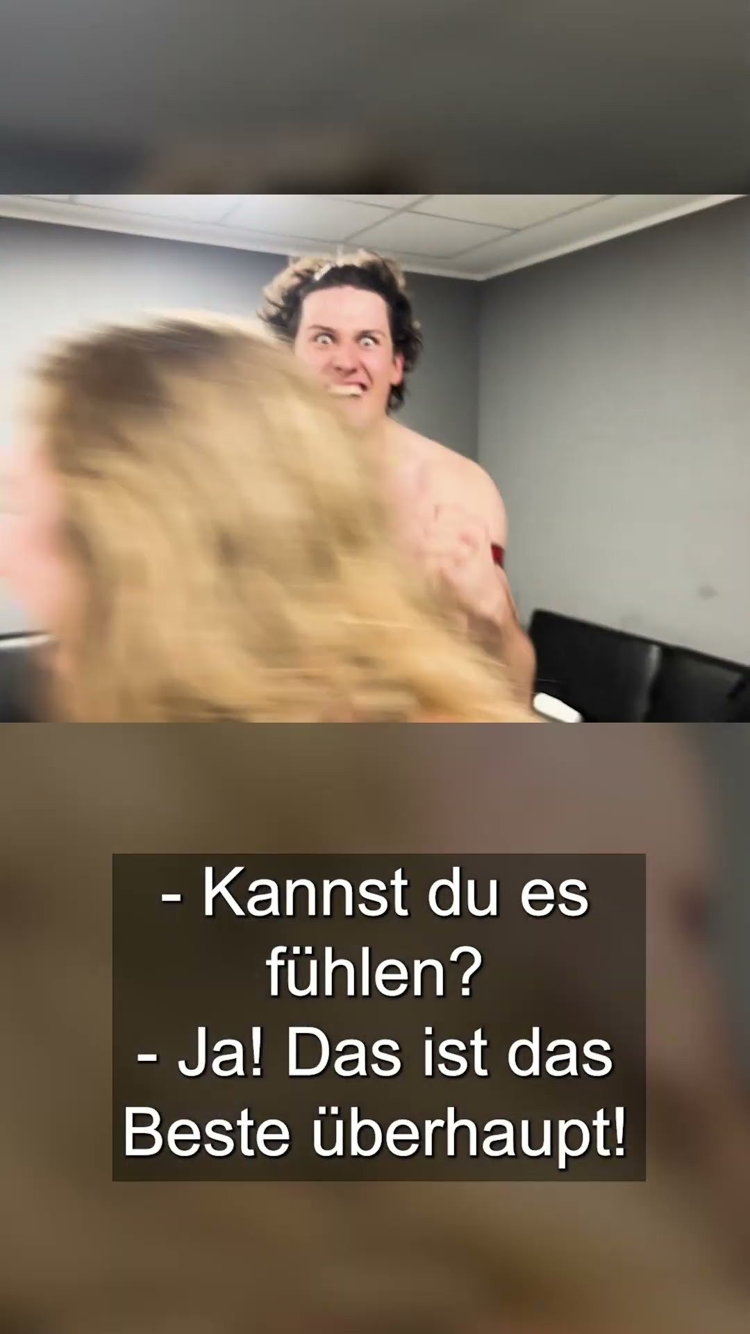Kleine Siegesfeier unter Freunden Backstage beim wXw World Tag Team Festival 2024