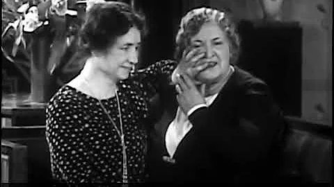 Qual foi a primeira palavra que Helen soletrou?