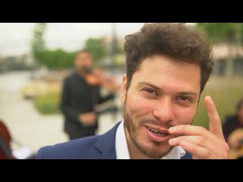 Vienna Tango Quintet ft. Julian Henao: Besame mucho / Piel Canela