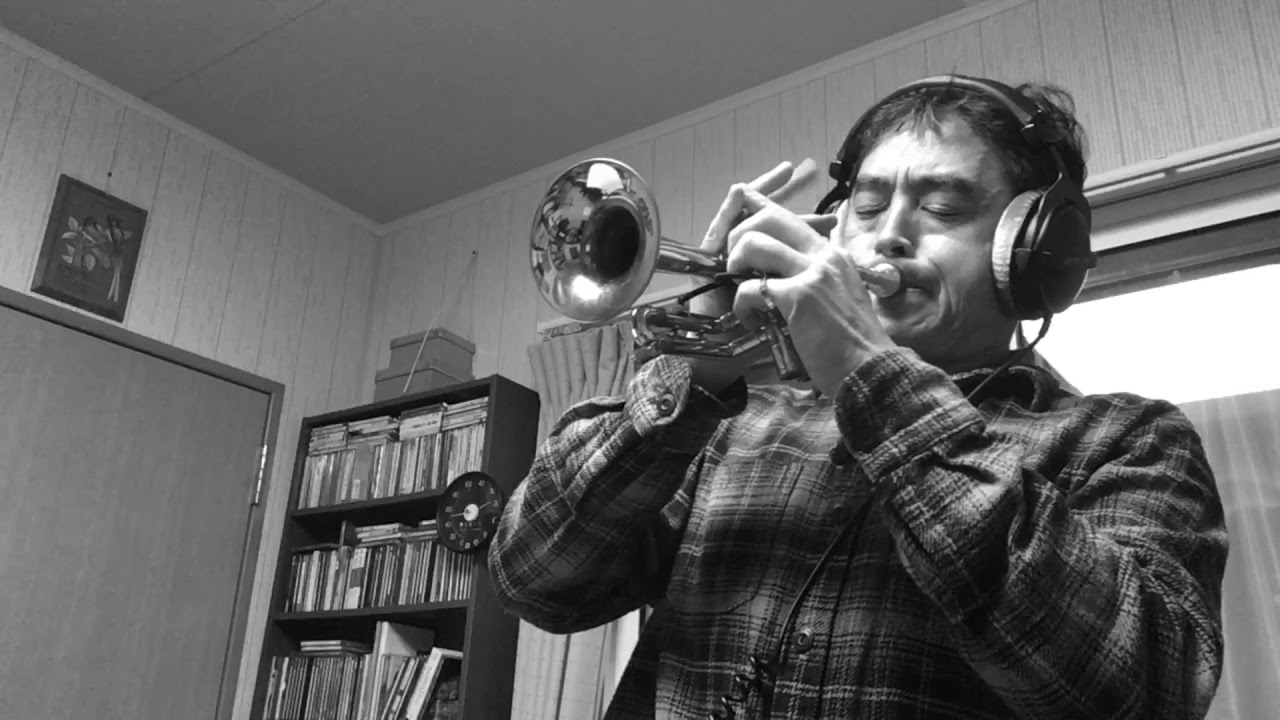 1st. movement from Concerto in D / G.P.Telemann by the piccolo trumpet