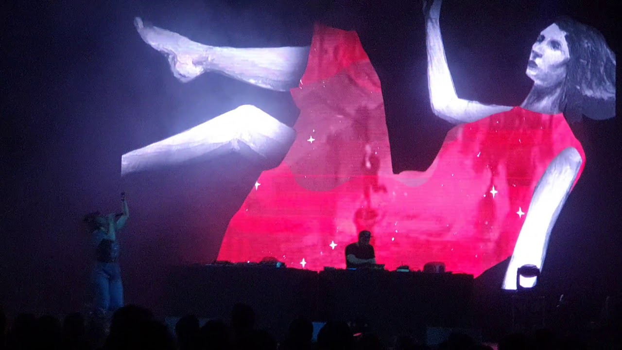 Stand High Patrol & Marina P - Landlord (Redub) (7/8) Live Seine Musicale Paris 20190407 010223 HD