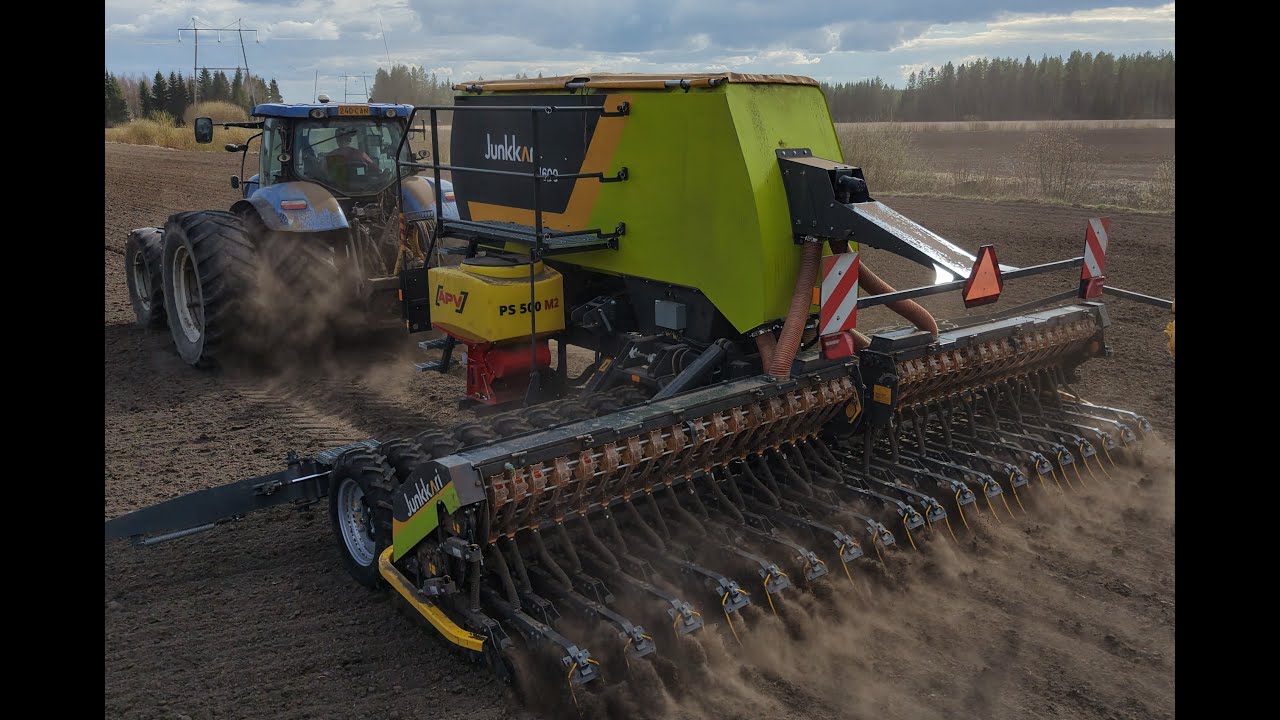Kevät 2025: Junkkari W600 & New Holland T7040 (Drone video)