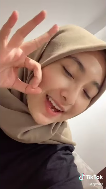 cewek cantik bangunin sahur.. woww