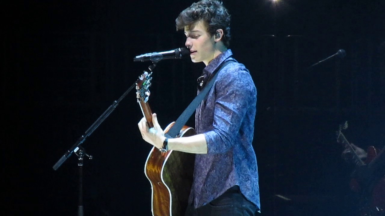 There's Nothing Holdin' Me Back - Shawn Mendes - Staples Center - YouTube