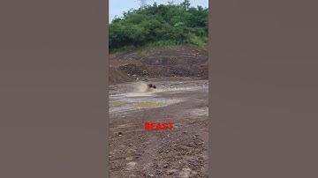 ARRMA OUTCAST 8S JUMPS 💥 OFFROAD BASH #shorts #arrma #outcast #offroad #jump #outcast8s #kraton8s