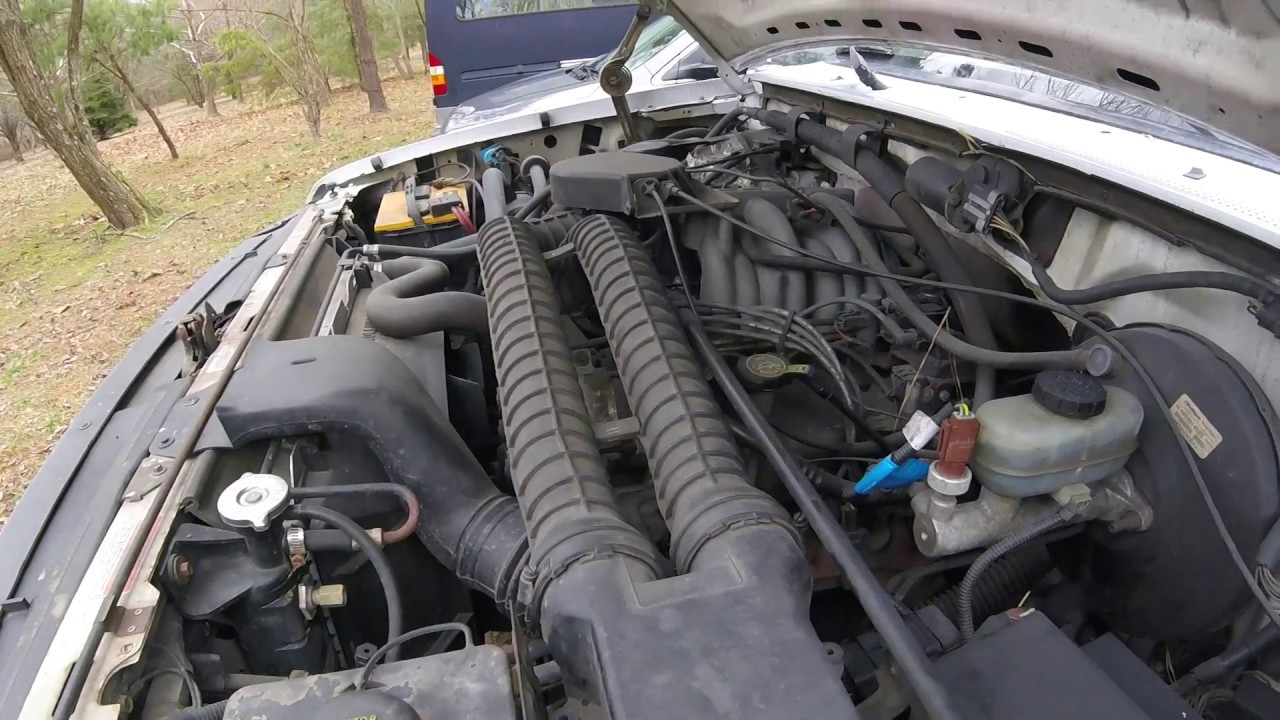 How To Change The Air Filter In A Ford Truck Youtube