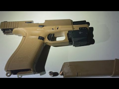5 teens found inside stolen vehicle with stolen gun, police say
