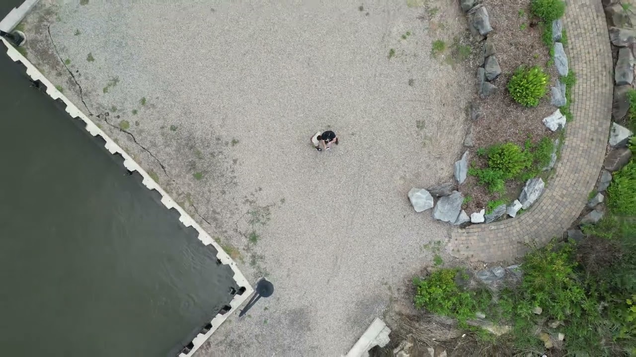 DJI mini 3 pro - Rocket effect