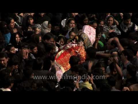 indian-muslims-take-out-tazia-juloos-on-occasion-of-muharram