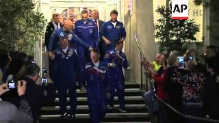US-Russian space crew has blasted off successfully for the International Space Station