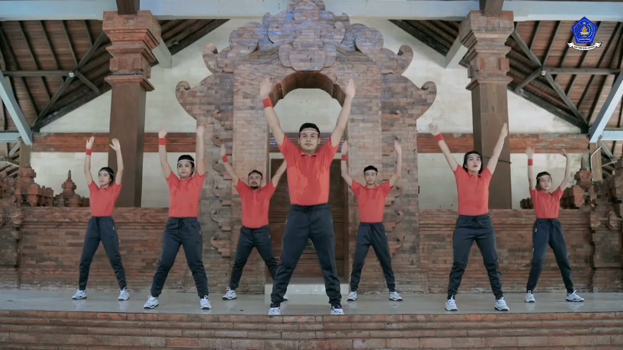 SENAM NANGUN SAT KERTHI LOKA BALI SMA NEGERI 2 MENDOYO