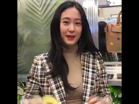camera iphone 8 plus apk 180615 Krystal - Burberry Pop-Up Store Opening