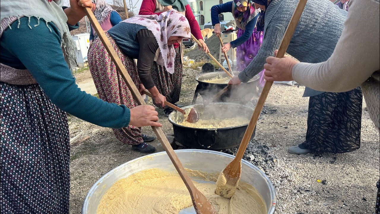Gelenek ve göreneklerimizi devam ettiriyoruz #helvatarifi #köydeyaşam #gelenekler 