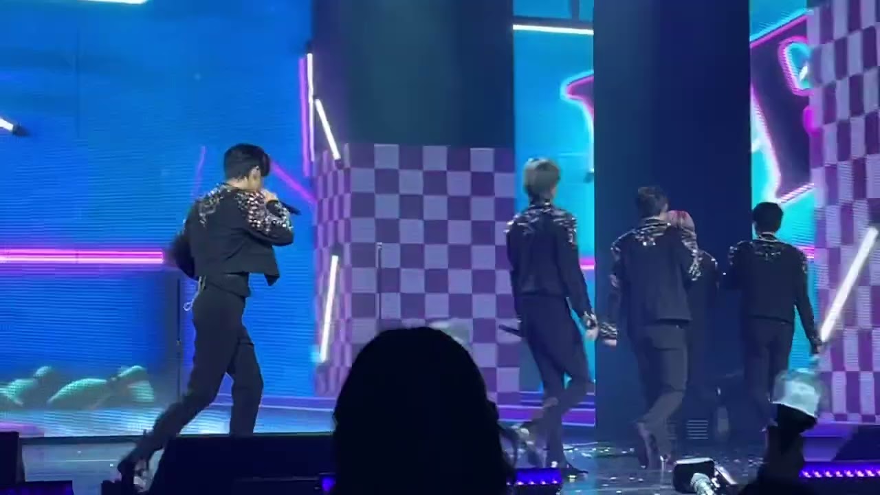 220521 MONSTA X NEW YORK / NYC CONCERT - YOU PROBLEM