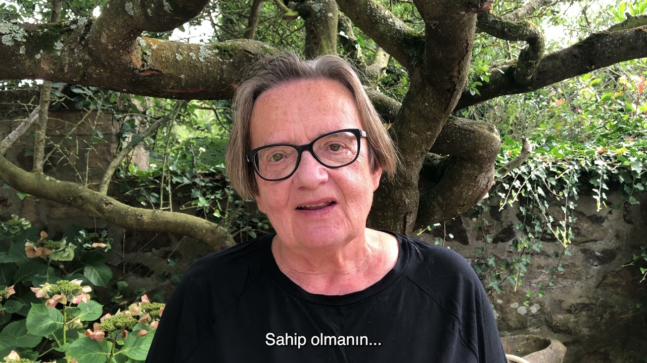 Kanaat Önderimiz Agnieszka Holland'dan Mesaj Var!
