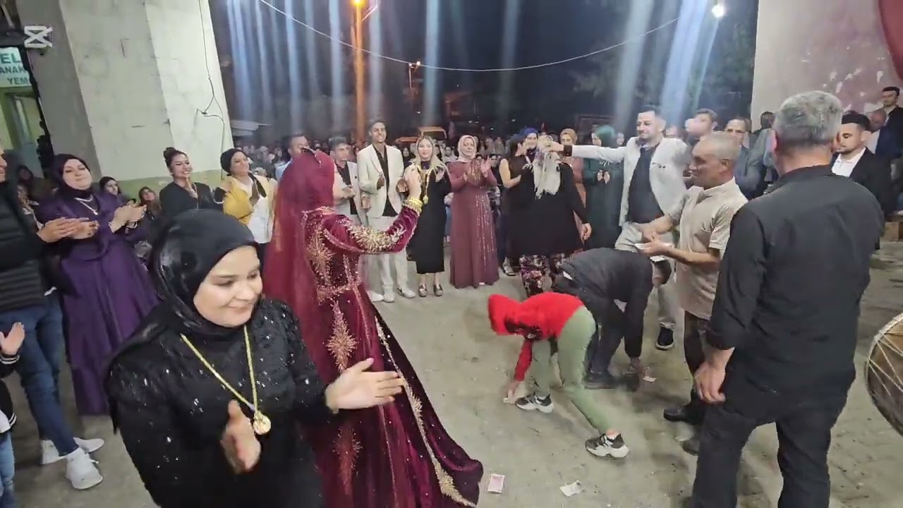 DEMİRCİ'nin ÇANAKÇI KÖYÜNDE EMİNE FATİH MEHMET KAYA ÇİFTİNİN KINA TÖRENİNDEN GÖRÜNTÜLER 19-09-2025 