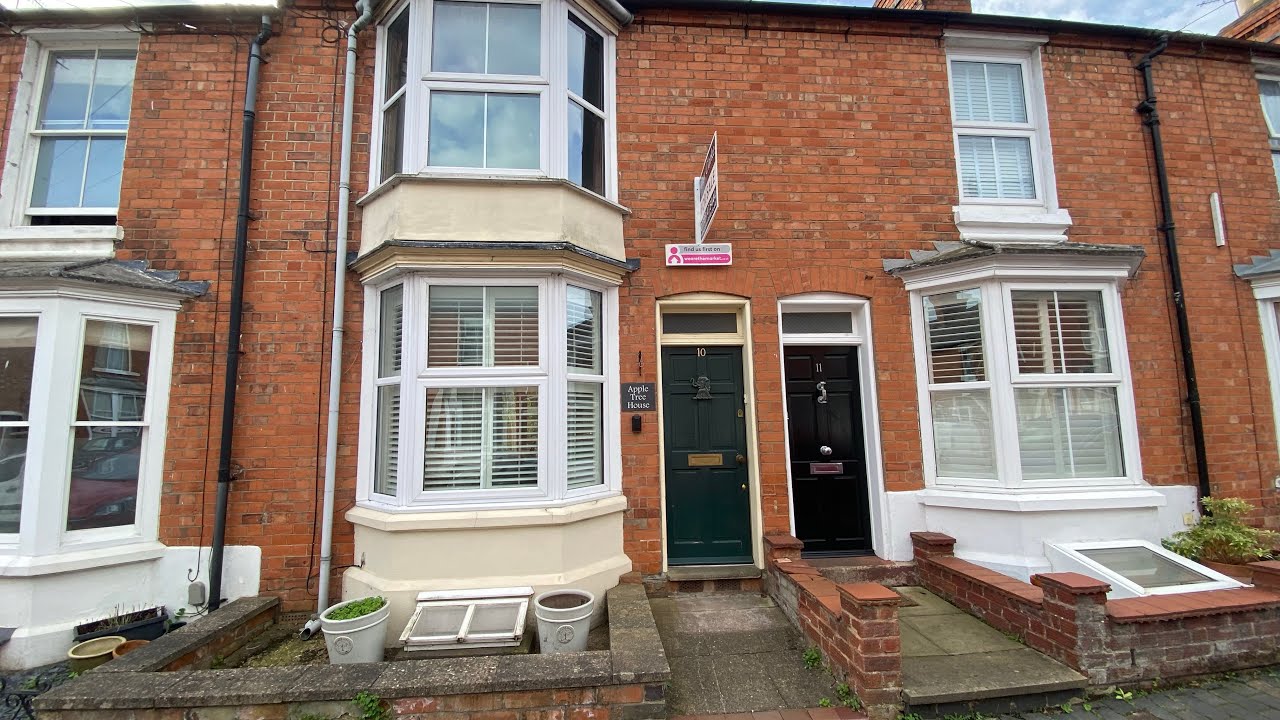 2 bedroom town centre character home, Wellesbourne Grove, Stratford
