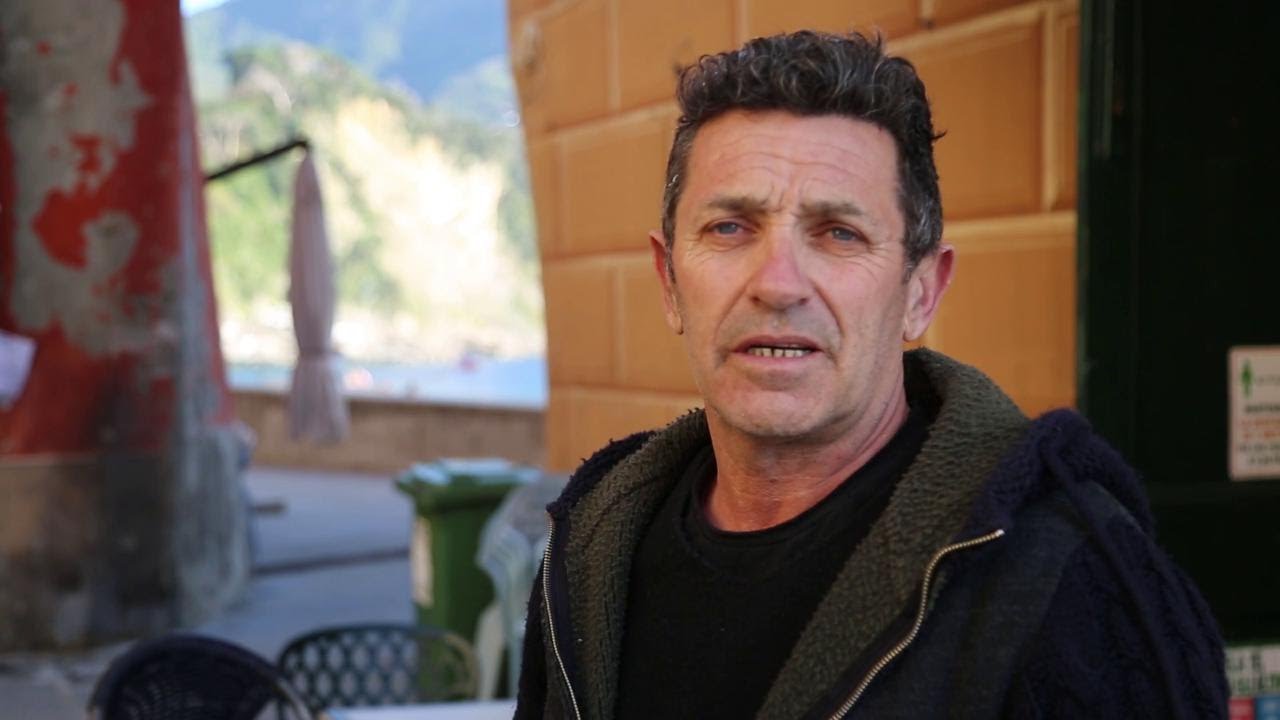 Il cimitero di Camogli inghiottito dal mare: i parenti contro il Comune