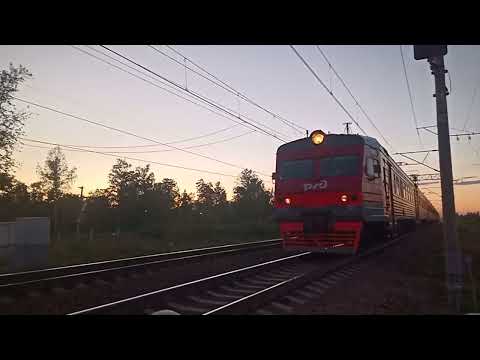 ЭТ2М-075 Платформа Поповка. Электропоезд