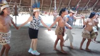 Danzando con los BORAS-Iquitos-Perú.