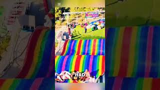 friends decided to Ride giants together #shorts #funny #virals #funnymonents #friends #shortvedios