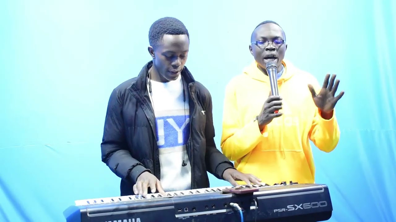 #KIROHO COVER BY #MUNGAIWAKEYBOARD ft #KEVOKEYS 
