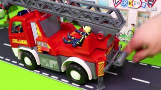 Um caminhão de bombeiros com controle remoto