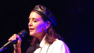 Jessie Ware - "Hearts" (Live in Boston) chords