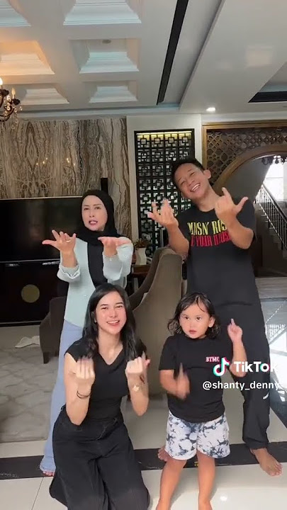 Goyang bang jali velocity bikin ngakak #dennycagur #dilanjaniyar #shantydenny #leslar #ngakak #lol