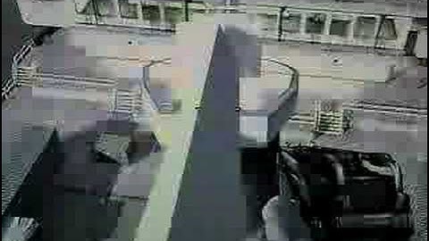 COD4 Glitch/Tricks- Part 1. Wet Work Pole