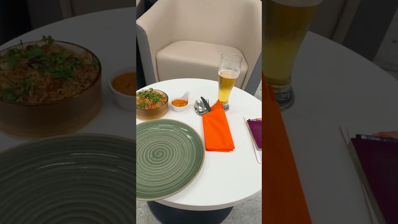 Обзор зала Pearl Lounge в терминале А аэропорта Абу-Даби.