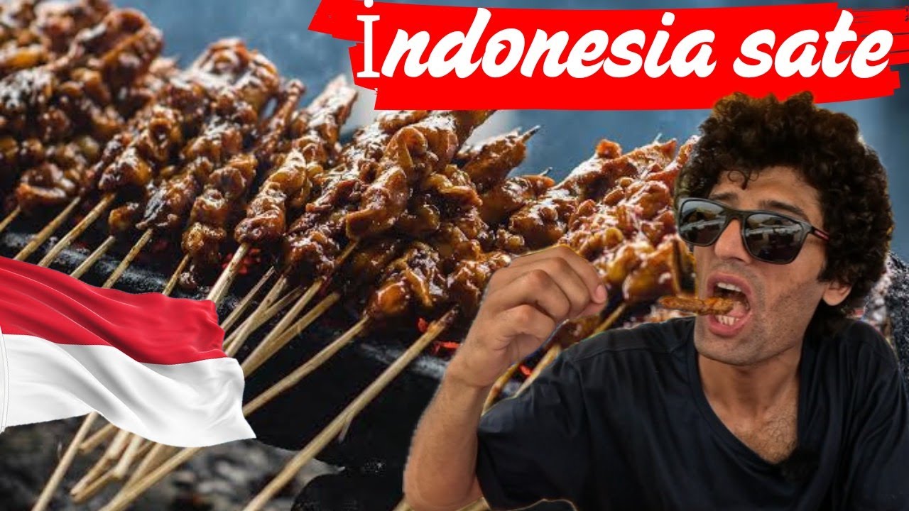 Mas bule Пробую сате! Впервые пробую индонезийскую уличную еду! 🇮🇩😱