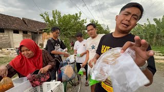 Minimum Wage Living In This Village Youll Automatically Become Rich  Fried Food 500 Rupiah F