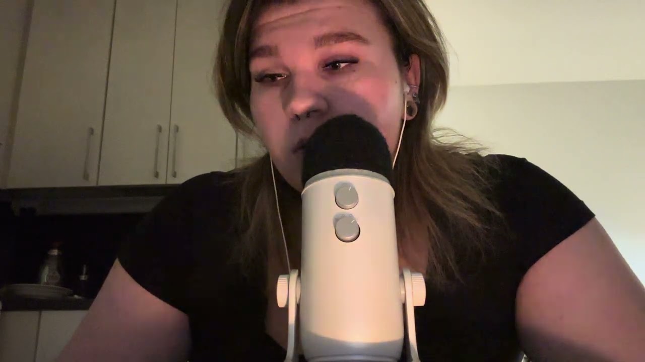 ASMR suomi | inaudible, luen lehteä