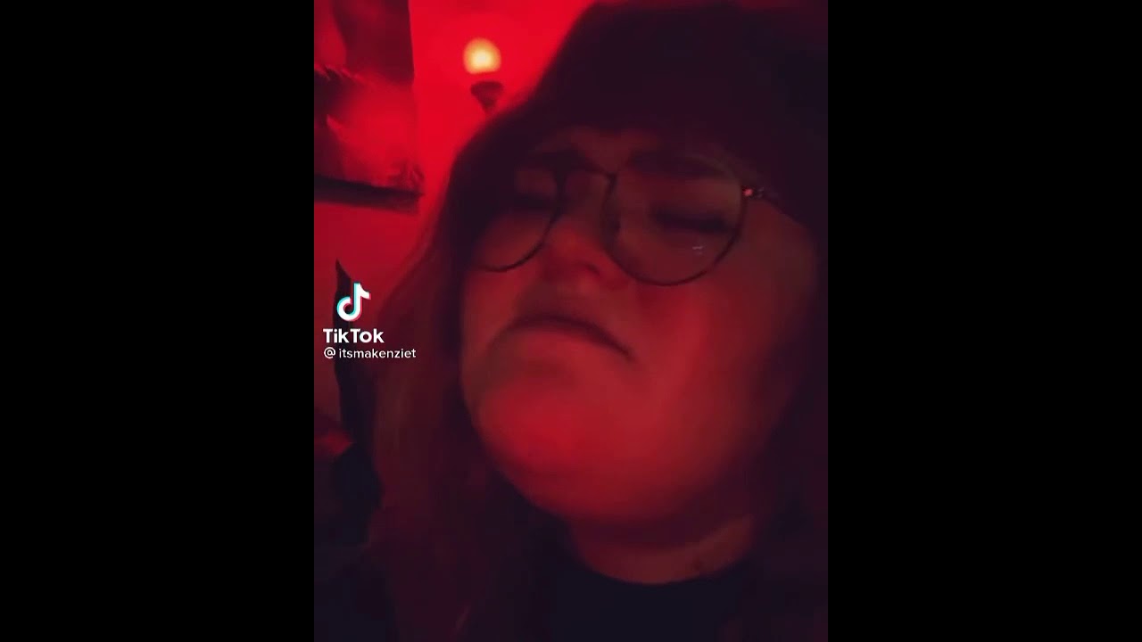 Makenzie Thomas Cover When the party is over .