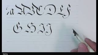 Quill Fraktur Majuscules