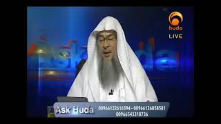 Suppressing the urge to pass wind or using the toilet while praying - Sheikh Assim Al Hakeem