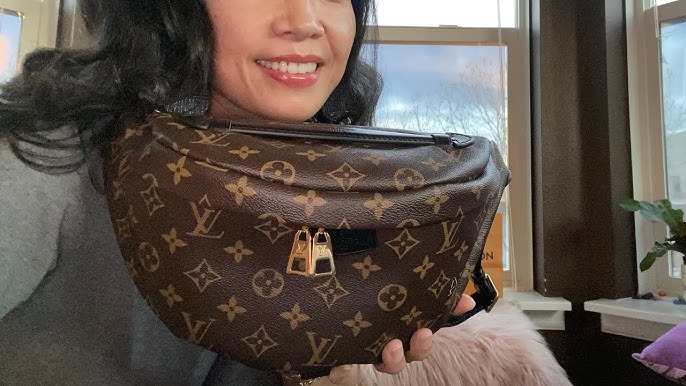 Unboxing Louis Vuitton world tour bumbag * What fits inside? 