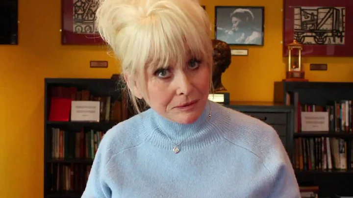 Joan Littlewood Sculpture - Barbara Windsor and Si...