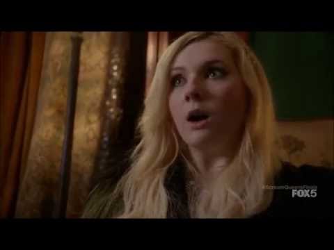 Scream Queens 1x12 - Chanel #5 receives a Tinder notification