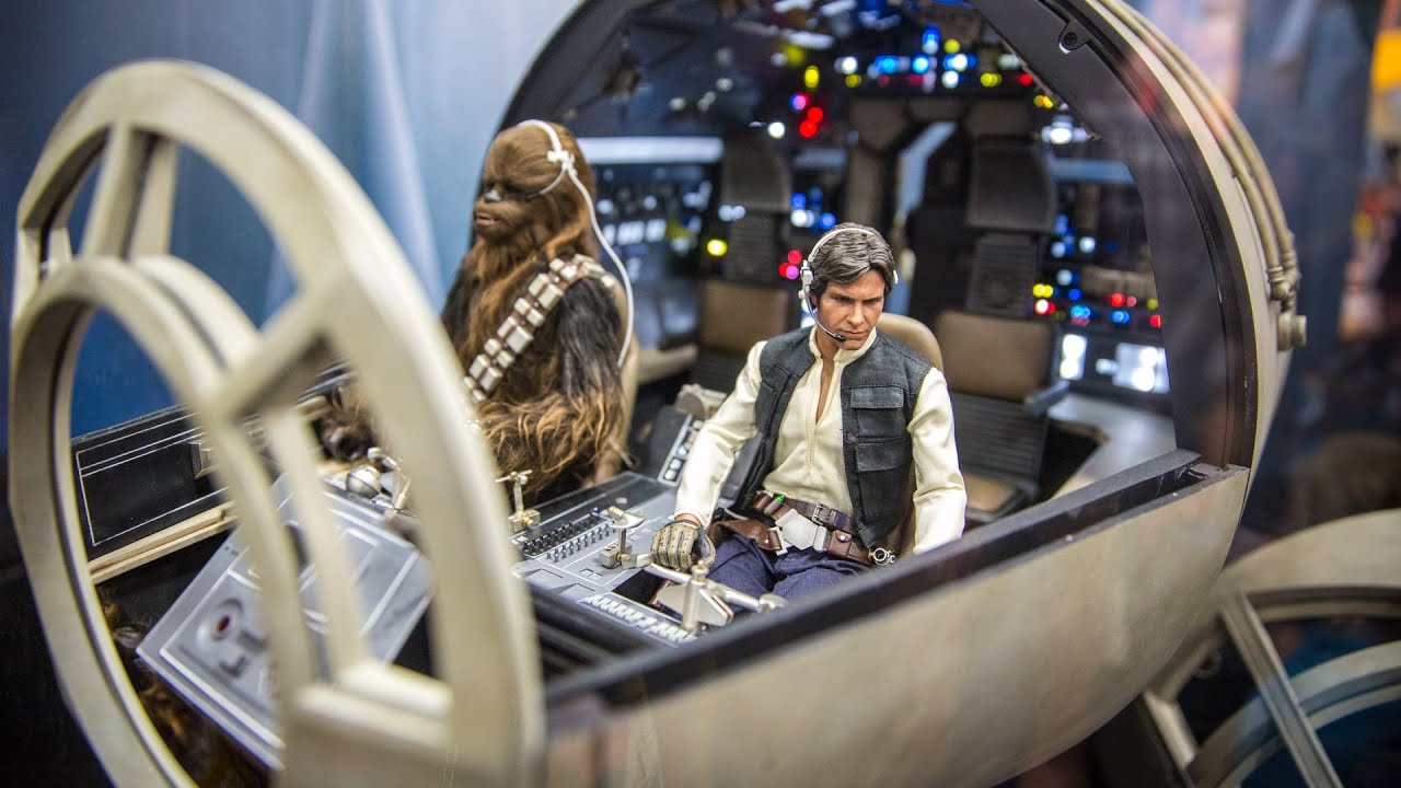 sideshow millennium falcon