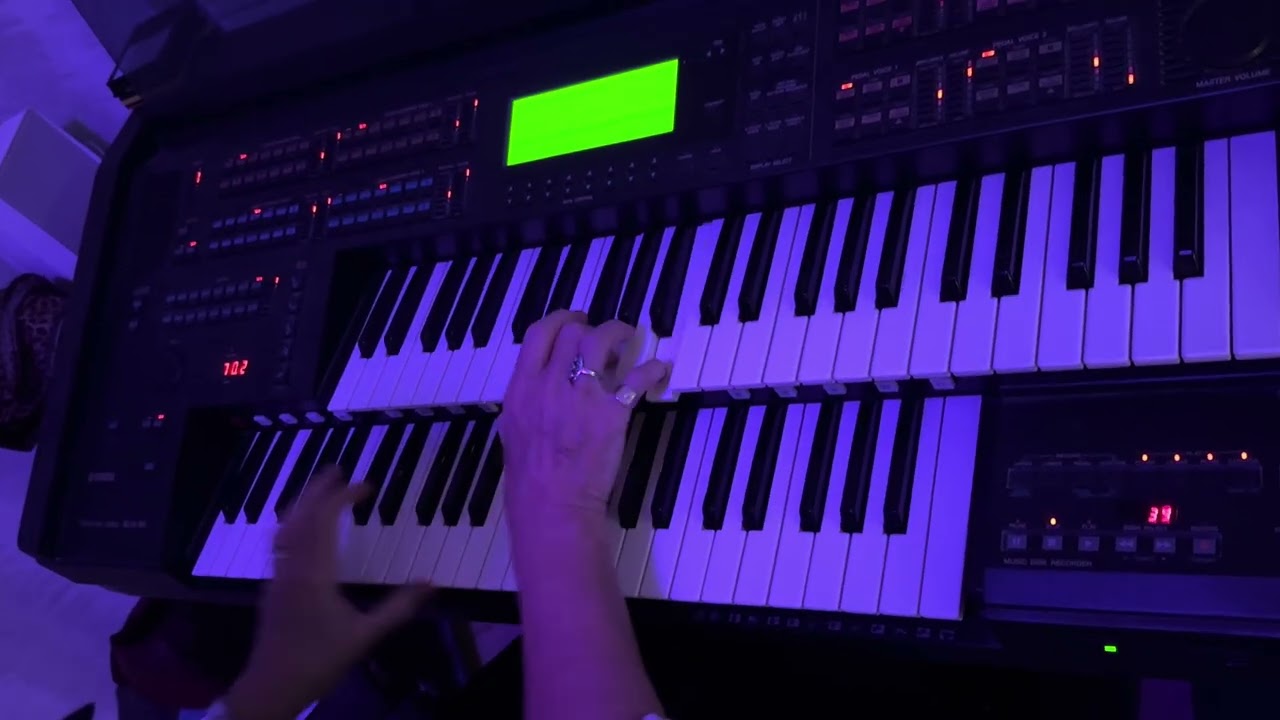 Jean Martyn - One Woman Band plays Big Bigband 