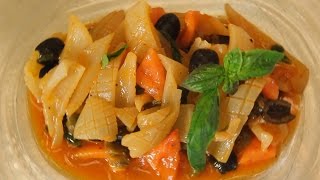 Завтрак на 7 с «KADORR Restaurant». Кальмары в томатном соусе с маслинами и каперсами Завтрак на 7 с «KADORR Restaurant». Кальмары в томатном соусе с маслинами и каперсами