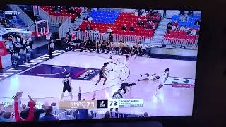 Greg Kampe goes after ref