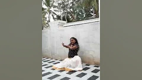 Thulasi Kathir Nulliyeduthu....Dance by Abhirami.R