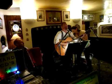 Irish band Cornwall Black Velvet- Drunken sailor Drowsy Maggie